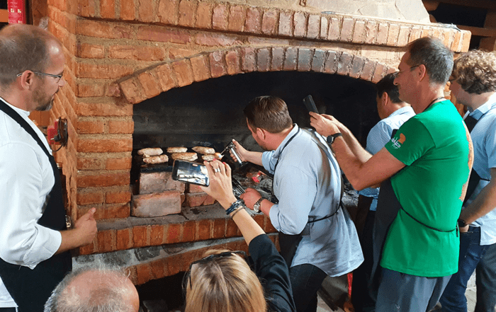 pozorno opazovanje priprave sous vide piščančka