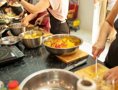 Kulinarična delavnica za začetnike: kako osvojiti osnove kuhanja in začeti kuhati kot chef